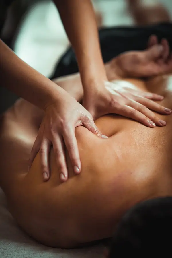 Massage Deep Tissue Aurélie Kabucz